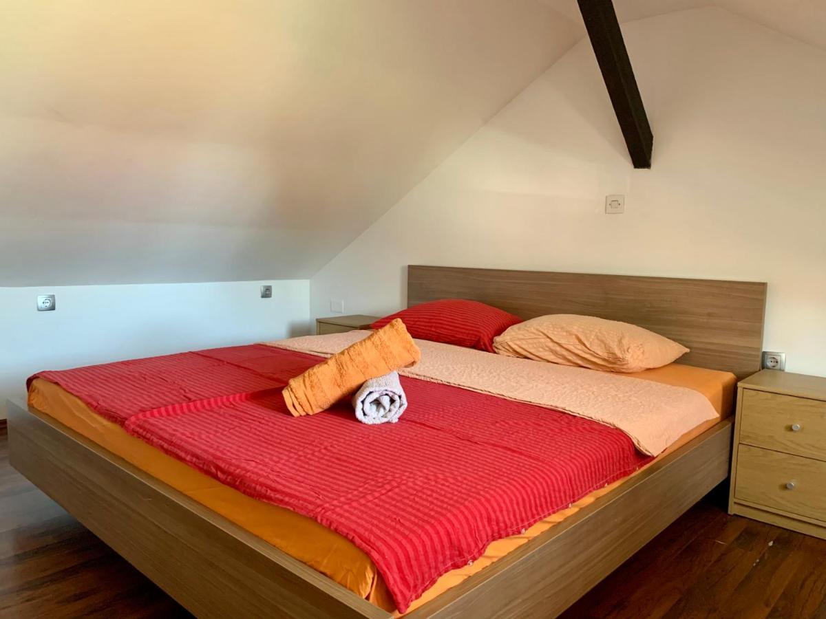 Peachy House Bezigrad Hotel Ljubljana Exterior photo