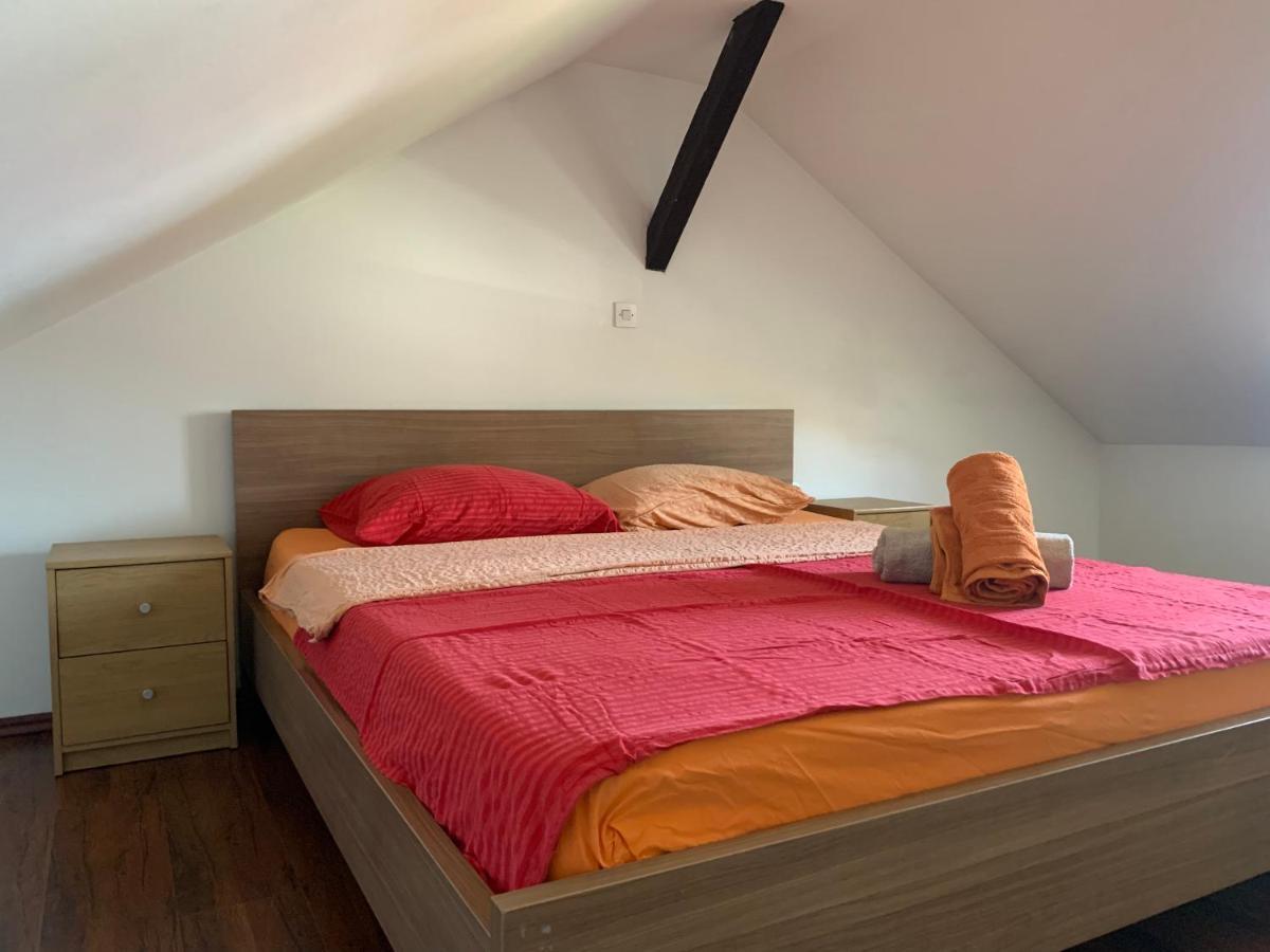 Peachy House Bezigrad Hotel Ljubljana Exterior photo
